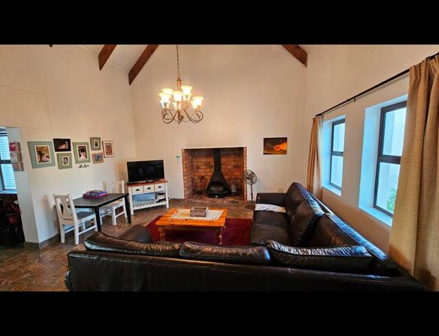 3 BEDROOM HOUSE FOR SALE IN DWARSKERSBOS